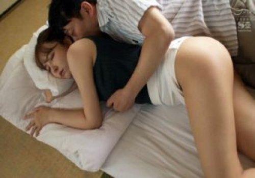 Con dâu xinh đẹp khiến bố chồng lên kế hoạch đồi bại